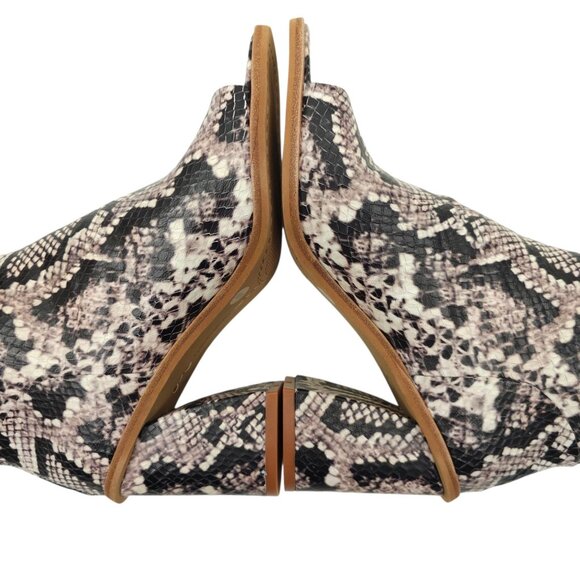 Vince Camuto Bebinder Peep Toe Ankle Boot Womens 5.5 Snakeskin Print Back Zip - Picture 13 of 14